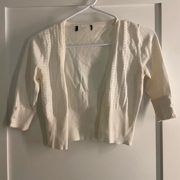 18 Elegant White Women's Cardigan - Picture 2 of 2